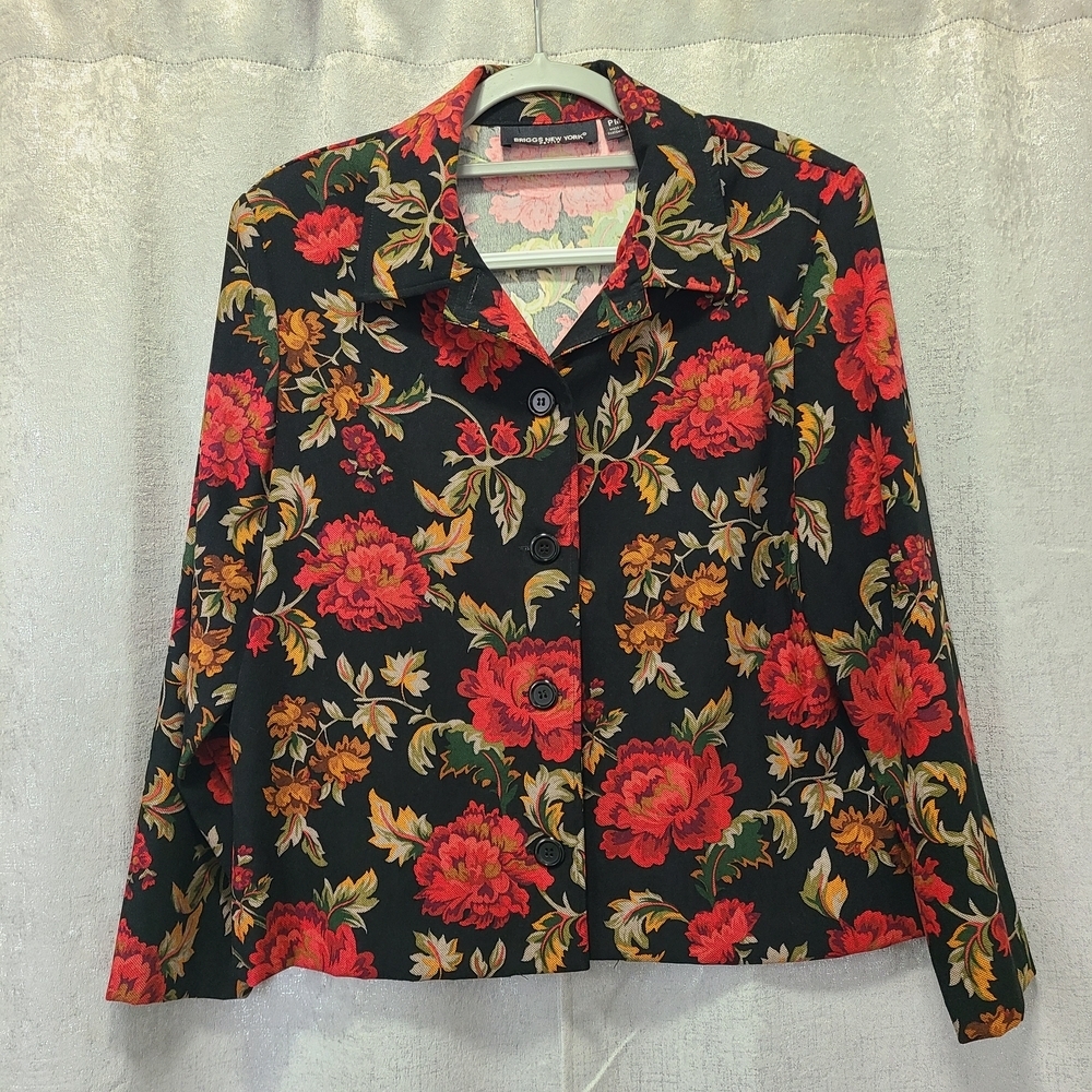 Briggs‎ New York Black and Red Floral Blazer